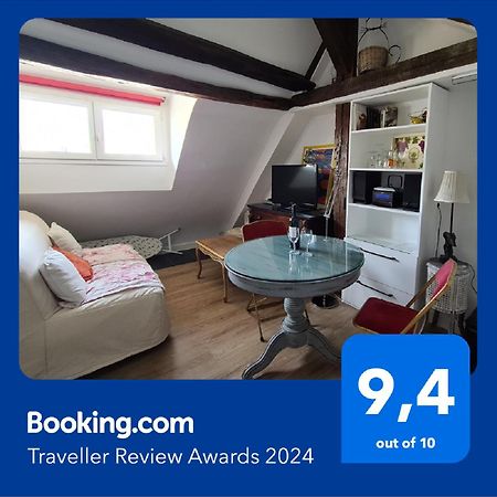 Appartement Coeur De Paris Avec Vue Sur Les Toits Exteriör bild